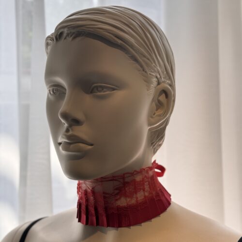 Choker red lace