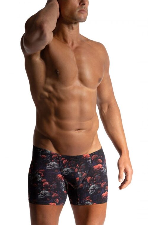 SKULLS AND ROSES short